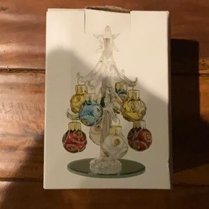 LS Arts 4” Silver Tree with 8 Ornaments - NIB